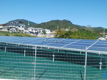 Bâti solaire de barrière de grillage, Japon