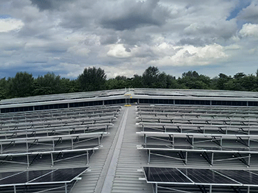 Projet de toit solaire en métal de 3,2 MW installé avec succès à Singapour