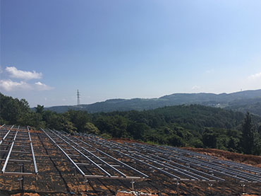 Projet solaire de terrain 13MW , Japon